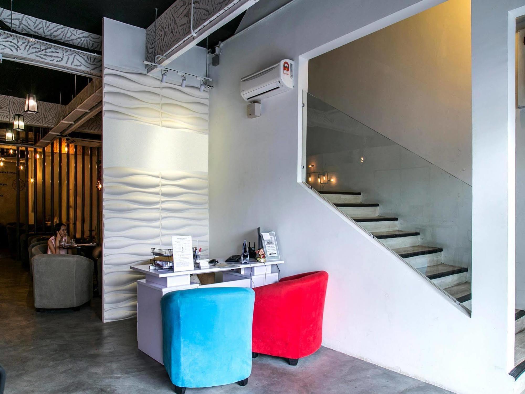 Oyo 220 Hotel Sri Maluri Kuala Lumpur Kültér fotó