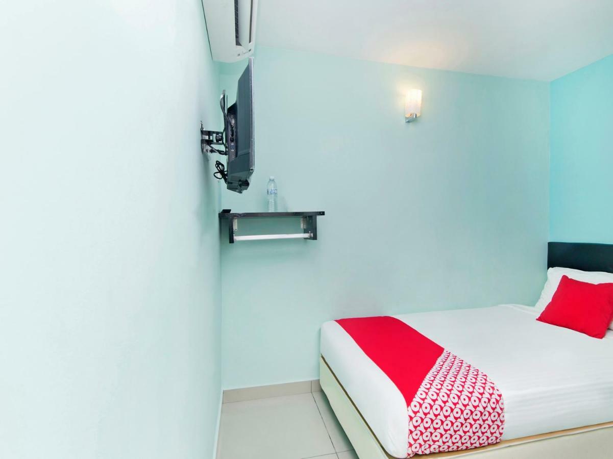 Oyo 220 Hotel Sri Maluri Kuala Lumpur Kültér fotó