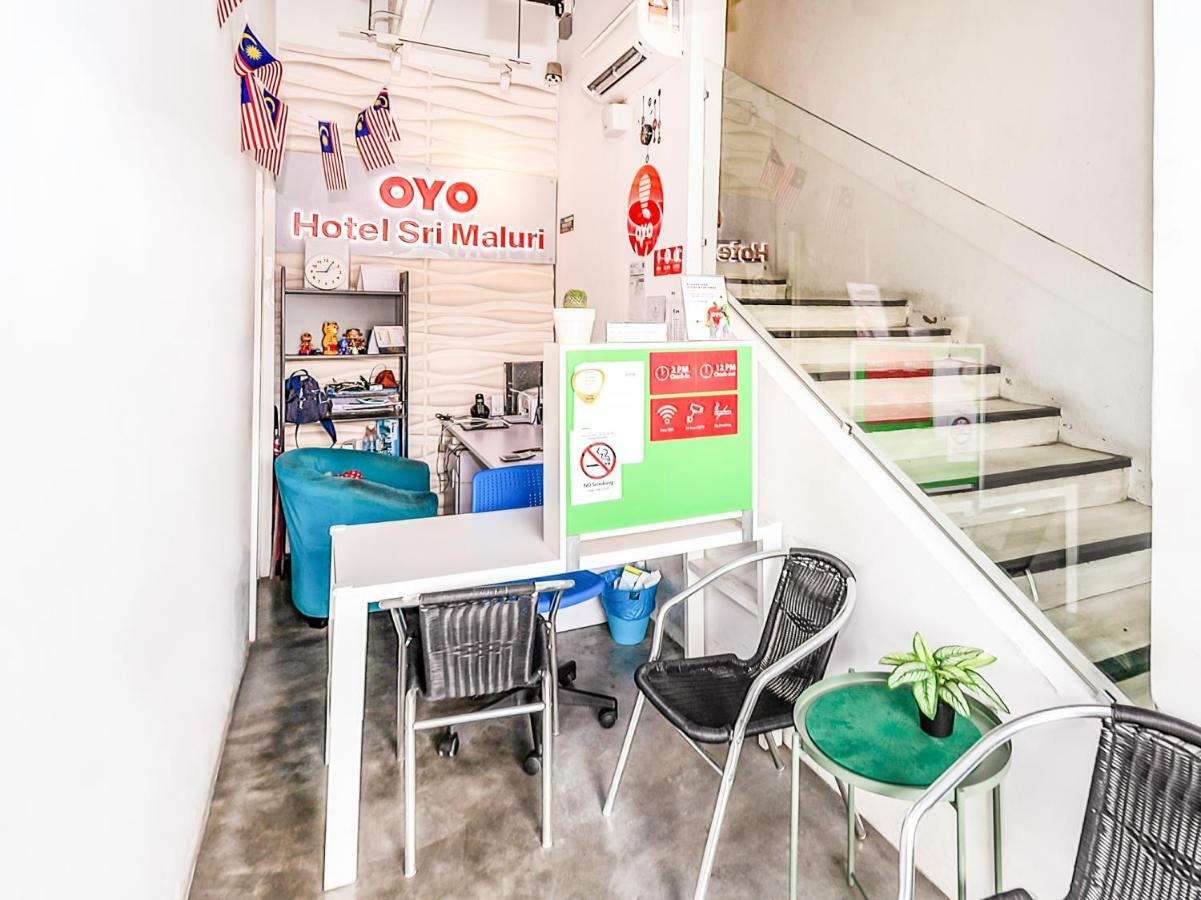 Oyo 220 Hotel Sri Maluri Kuala Lumpur Kültér fotó