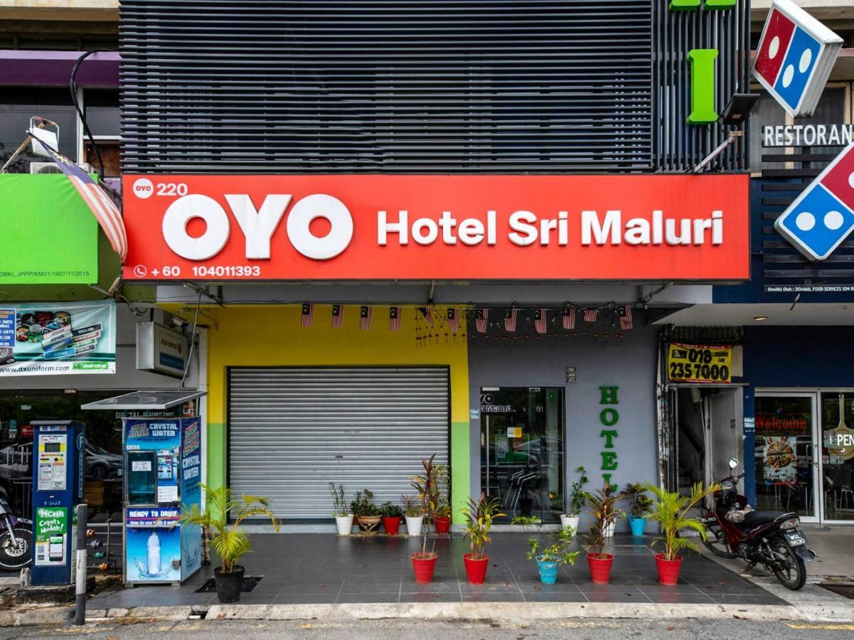 Oyo 220 Hotel Sri Maluri Kuala Lumpur Kültér fotó