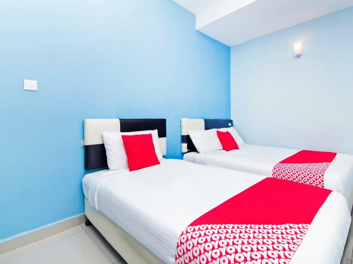 Oyo 220 Hotel Sri Maluri Kuala Lumpur Kültér fotó
