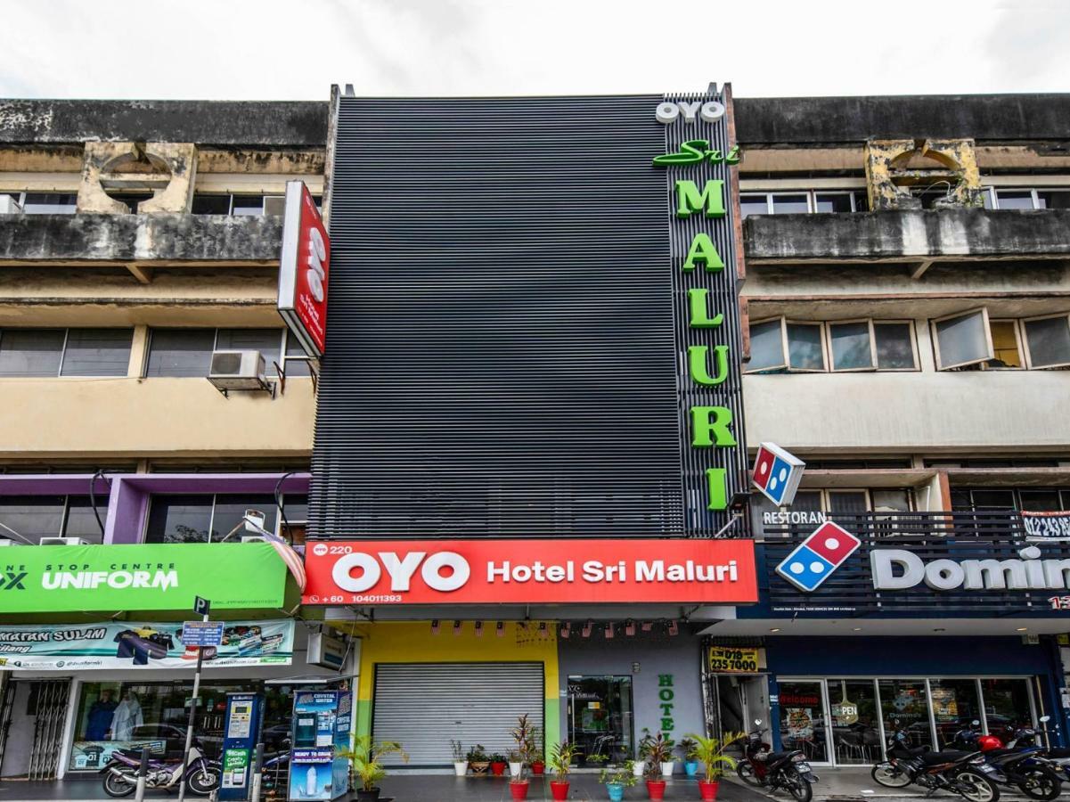 Oyo 220 Hotel Sri Maluri Kuala Lumpur Kültér fotó