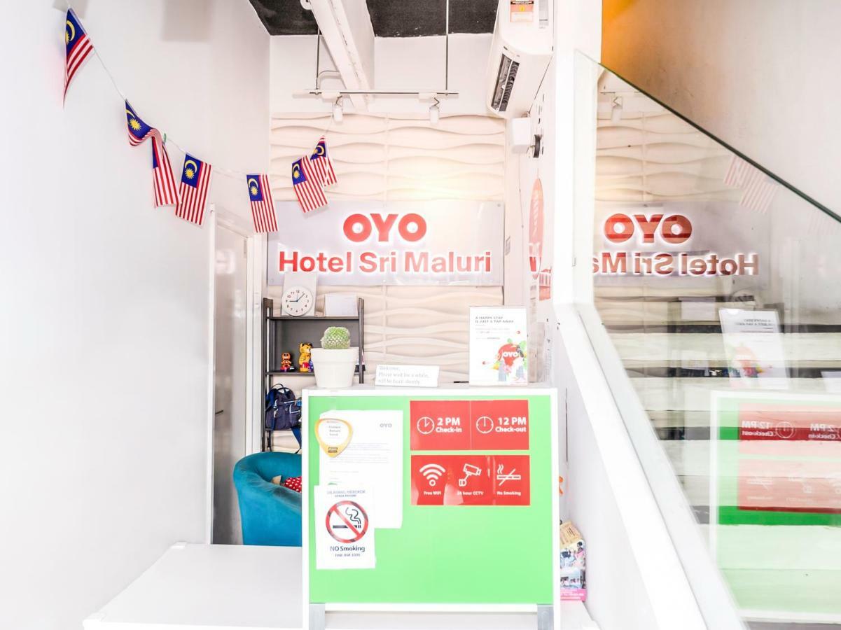 Oyo 220 Hotel Sri Maluri Kuala Lumpur Kültér fotó
