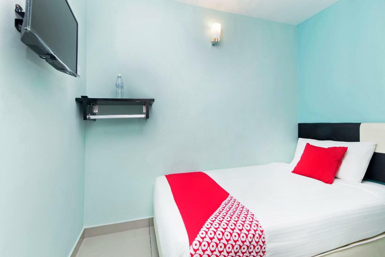 Oyo 220 Hotel Sri Maluri Kuala Lumpur Kültér fotó