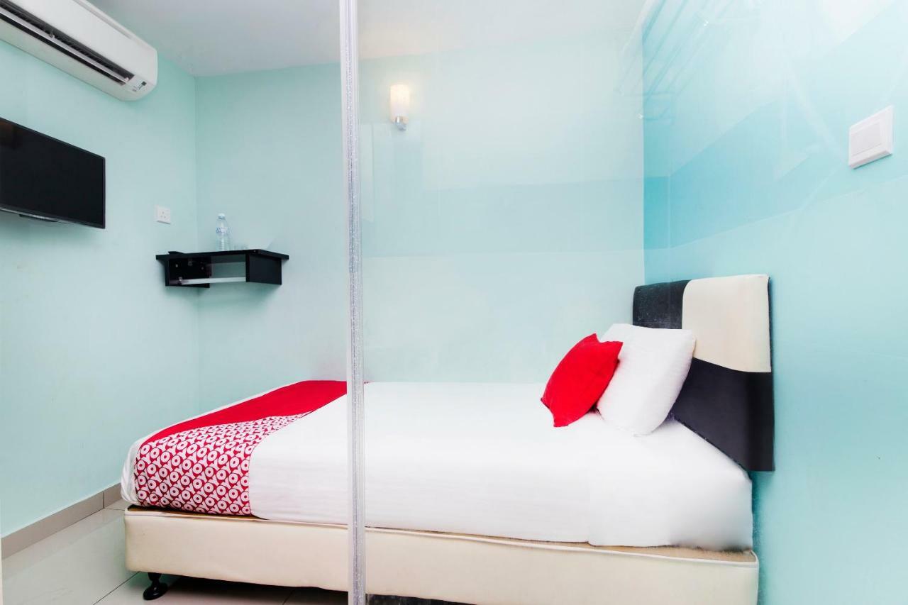 Oyo 220 Hotel Sri Maluri Kuala Lumpur Kültér fotó